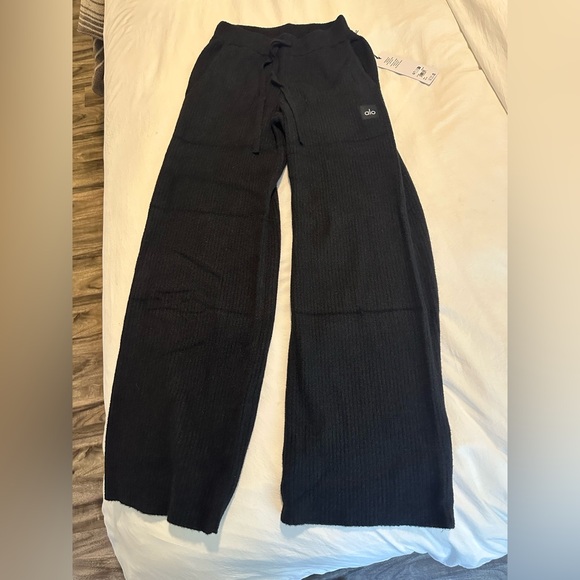 ALO Yoga Pants - NWT ALO Snuggle Up Sweater High-Waist Wide Leg Pant XS